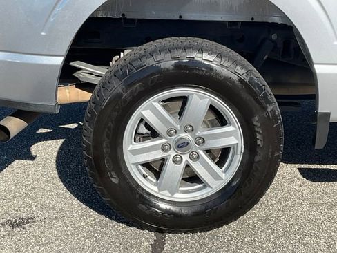 Used 2022 Ford F150 XLT image 23