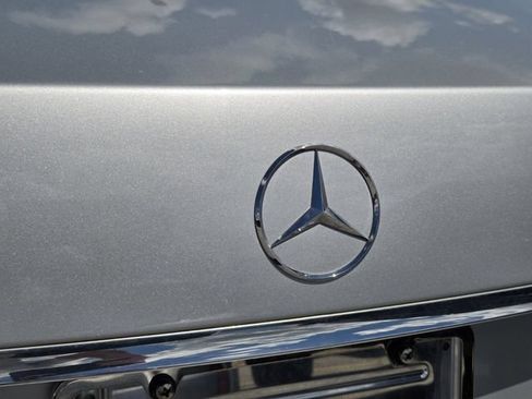 Used 2007 Mercedes-Benz S 550 image 4
