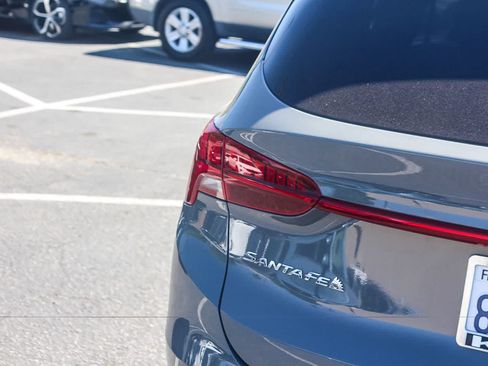 Used 2022 Hyundai Santa Fe Limited w/ Cargo Package FWD image 8