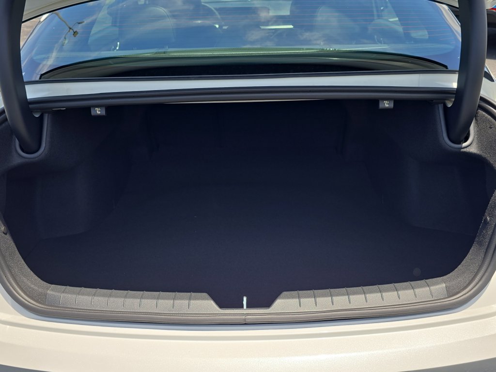 New 2026 Kia K5 GT-Line w/ GT-Line Premium Package FWD image 10