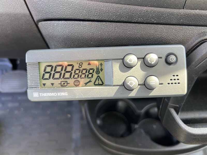 Used 2025 RAM ProMaster 3500 w/ Convenience Group FWD image 17