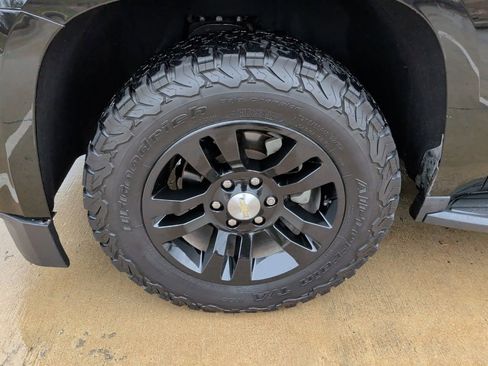 Used 2017 Chevrolet Tahoe LT image 47