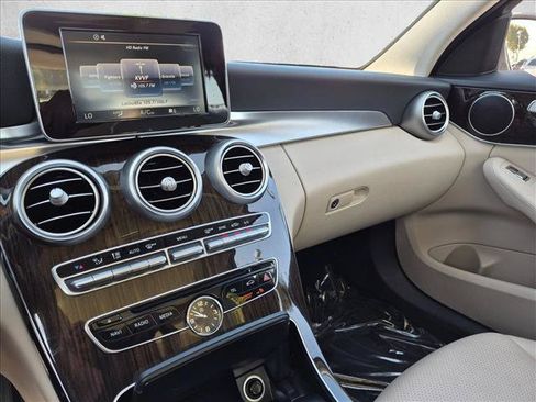 Used 2016 Mercedes-Benz C 300 Sedan image 12