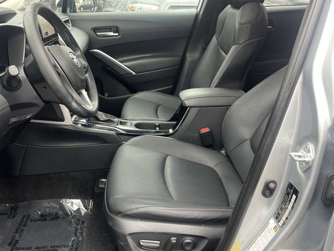 Certified 2023 Toyota Corolla Cross XLE image 16