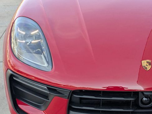 New 2026 Porsche Macan AWD/4WD image 12