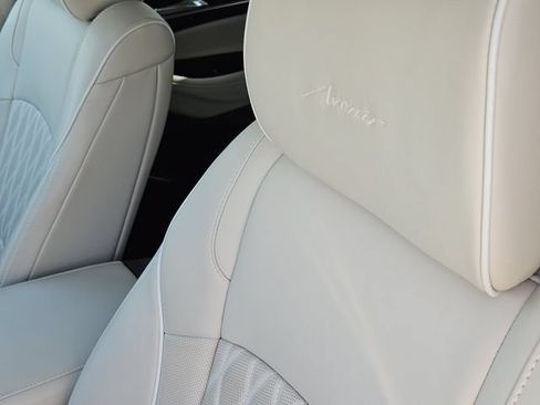 Used 2024 Buick Enclave Avenir w/ Avenir Technology Package AWD/4WD image 25