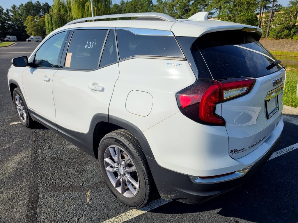Used 2023 GMC Terrain SLT w/ LPO, Floor Liner Package AWD/4WD image 15