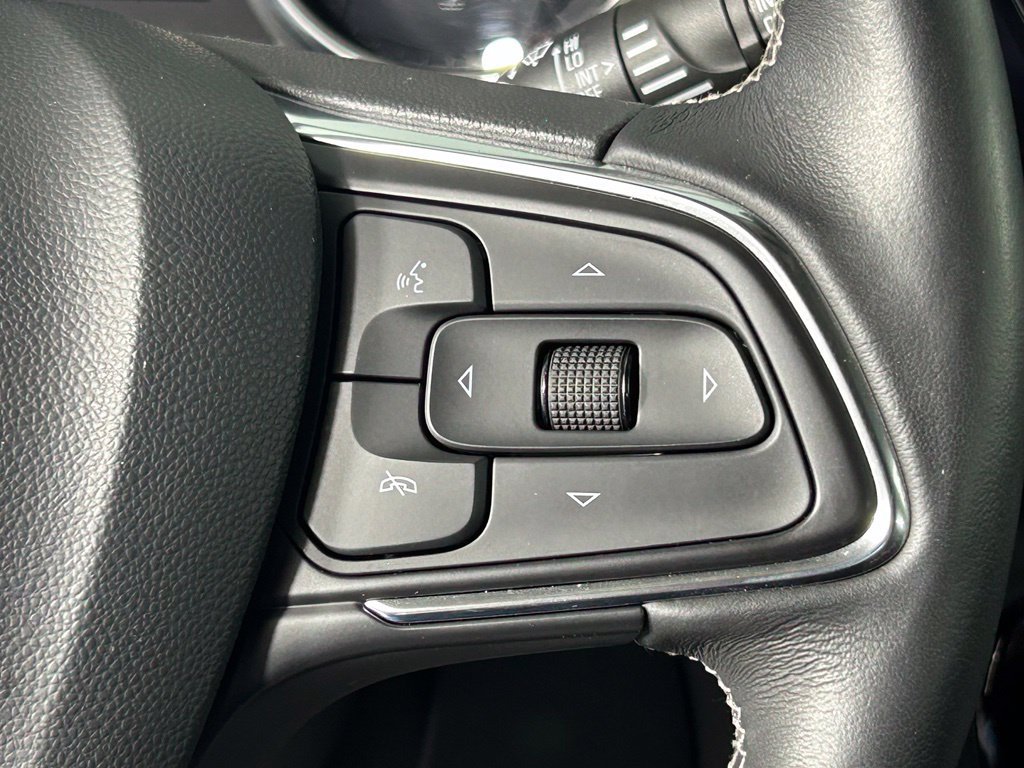 Used 2023 Buick Encore GX Essence w/ Experience Buick Package AWD/4WD image 28