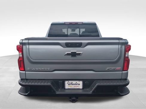 Used 2023 Chevrolet Silverado 1500 ZR2 w/ Technology Package AWD/4WD image 4