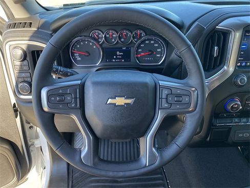 Used 2022 Chevrolet Silverado 1500 LT w/ Bed Protection Package image 36