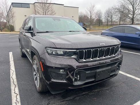 Used 2022 Jeep Grand Cherokee L Overland w/ Advanced Protech Group III image 3