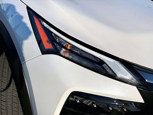 Certified 2024 Nissan Rogue SL w/ SL Premium Package image 32