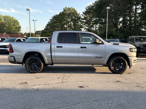 Used 2025 RAM 1500 Big Horn AWD/4WD image 4