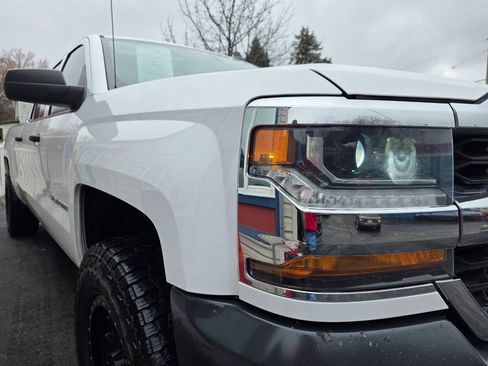 Used 2018 Chevrolet Silverado 1500 W/T w/ Trailering Package image 12