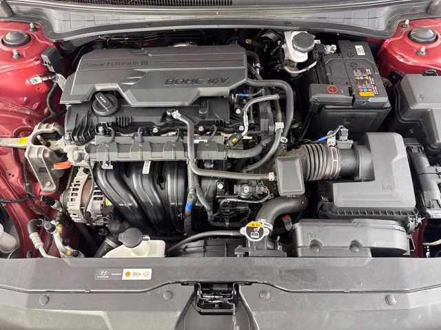 Used 2023 Hyundai Elantra SEL w/ Winter Weather Package FWD image 17