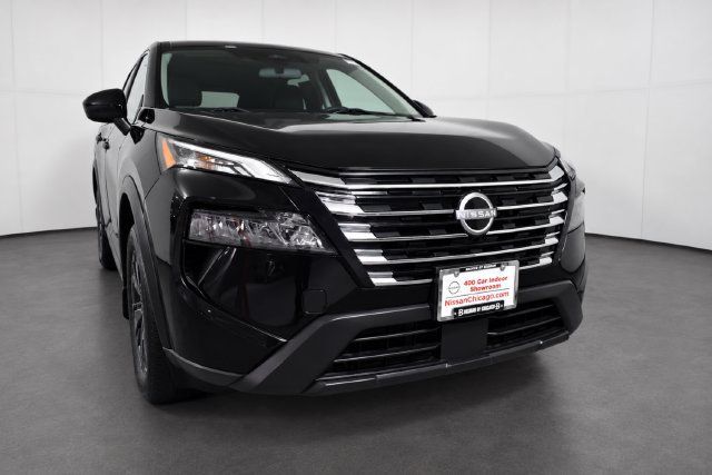 Used 2024 Nissan Rogue SV AWD/4WD image 3