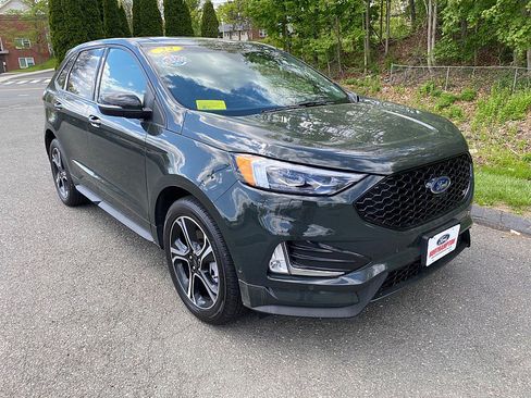 Used 2022 Ford Edge ST w/ Equipment Group 401A AWD/4WD image 3