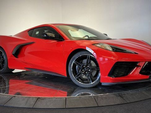 Used 2024 Chevrolet Corvette Stingray Premium Cpe w/ Z51 Performance Package RWD image 19