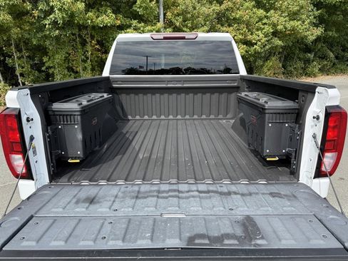 Certified 2021 GMC Sierra 1500 SLE image 42