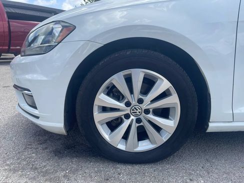 Used 2018 Volkswagen Golf SE FWD image 30
