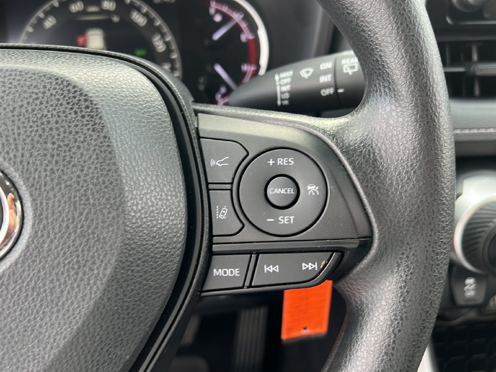 Used 2024 Toyota RAV4 LE FWD image 22
