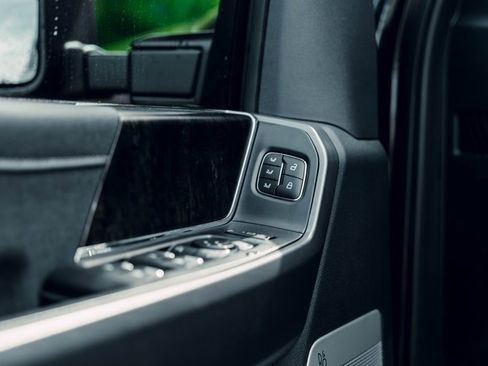 New 2025 Ford F250 Lariat w/ Lariat Ultimate Package image 26