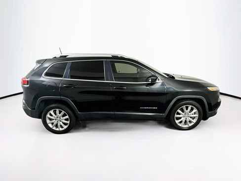 Used 2016 Jeep Cherokee Limited w/ Luxury Group FWD image 10