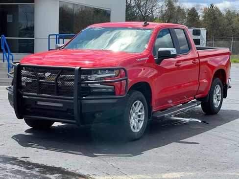 Used 2019 Chevrolet Silverado 1500 LT AWD/4WD image 40