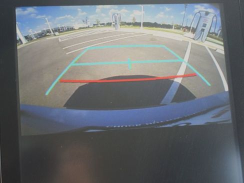 Used 2021 Toyota Prius Prime XLE image 7