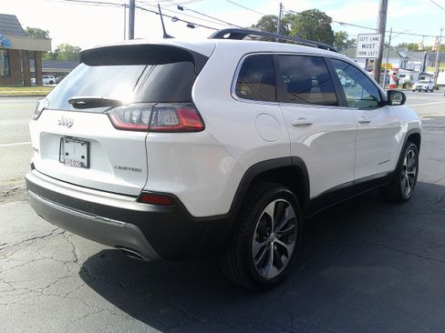 Used 2022 Jeep Cherokee Limited w/ Elite Package image 5