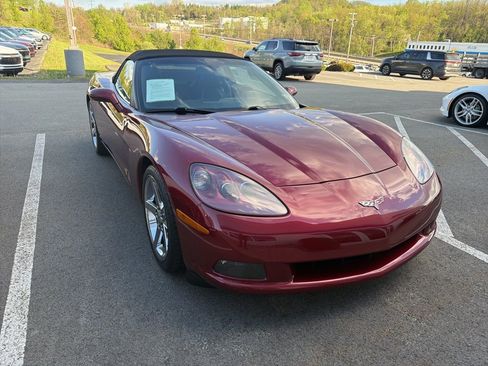 Used 2007 Chevrolet Corvette Convertible w/ Preferred Equipment Group RWD image 1