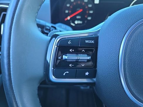 Used 2025 Kia Sorento SX Prestige w/ Sage Leather Package image 20