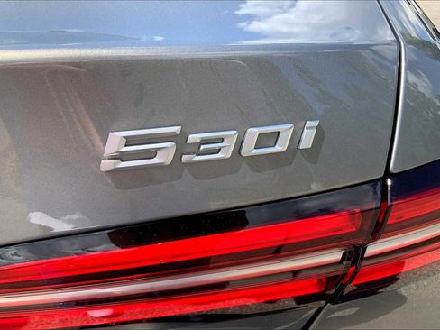 Used 2026 BMW 530i w/ Executive Package image 15