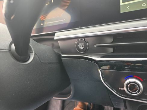 New 2025 Kia K5 GT-Line image 18