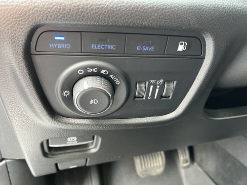 Used 2023 Jeep Grand Cherokee Overland AWD/4WD image 17