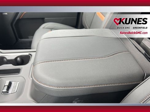 New 2026 GMC Sierra 1500 AT4 w/ AT4 Premium Package image 29