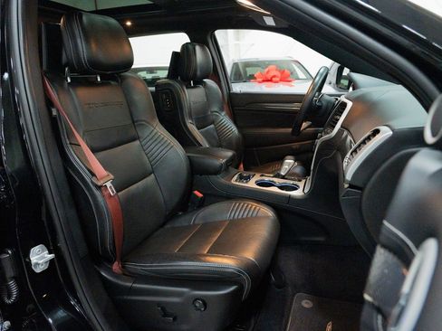 Used 2018 Jeep Grand Cherokee Trackhawk image 32