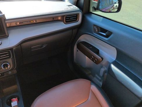 Certified 2023 Ford Maverick Lariat w/ Lariat Luxury Package image 17