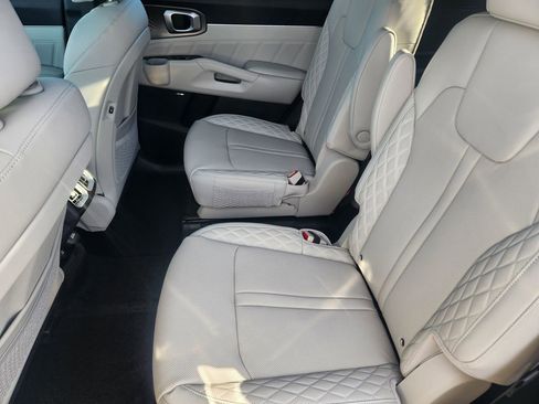 New 2026 Kia Sorento SX Prestige AWD/4WD image 13
