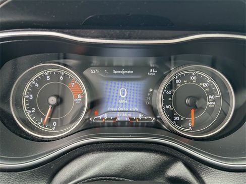 Used 2019 Jeep Cherokee Limited image 23