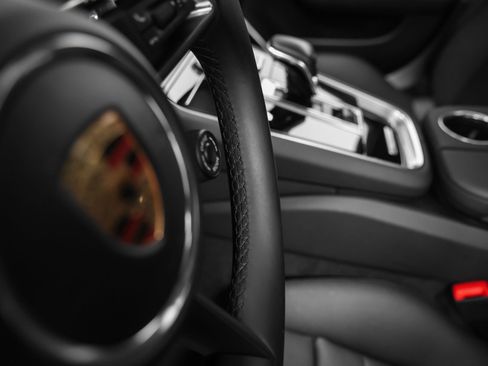 Certified 2023 Porsche Panamera 4 Platinum Edition AWD/4WD image 38