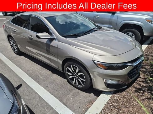 Used 2024 Chevrolet Malibu RS FWD image 2