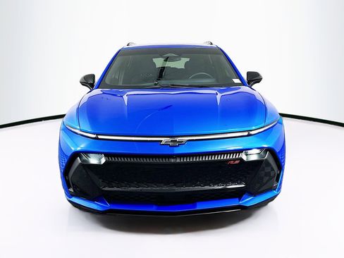 Used 2024 Chevrolet Equinox EV RS image 2