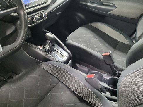 Used 2019 Nissan Kicks S FWD image 26