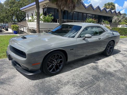 Used 2023 Dodge Challenger R/T image 2