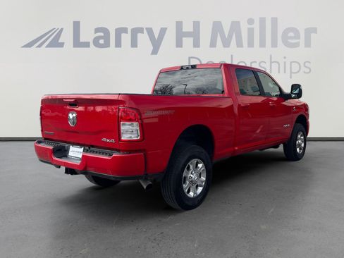 Used 2024 RAM 2500 Big Horn w/ Sport Appearance Package image 5