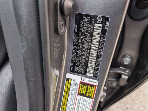 Used 2019 Toyota Camry LE image 25