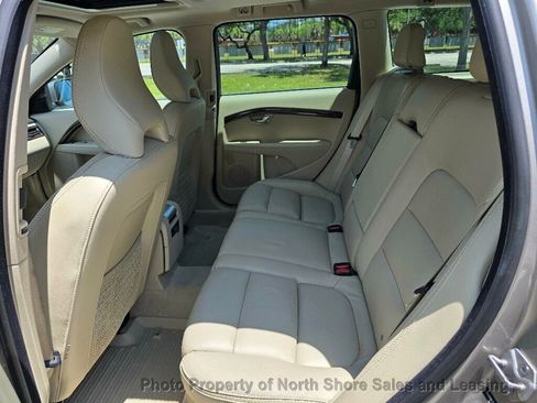 Used 2015 Volvo XC70 T5 Premier w/ Proximity Package FWD image 42