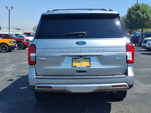 Certified 2023 Ford Expedition XLT RWD image 6