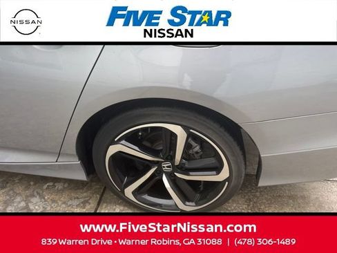 Used 2022 Honda Accord Sport image 11